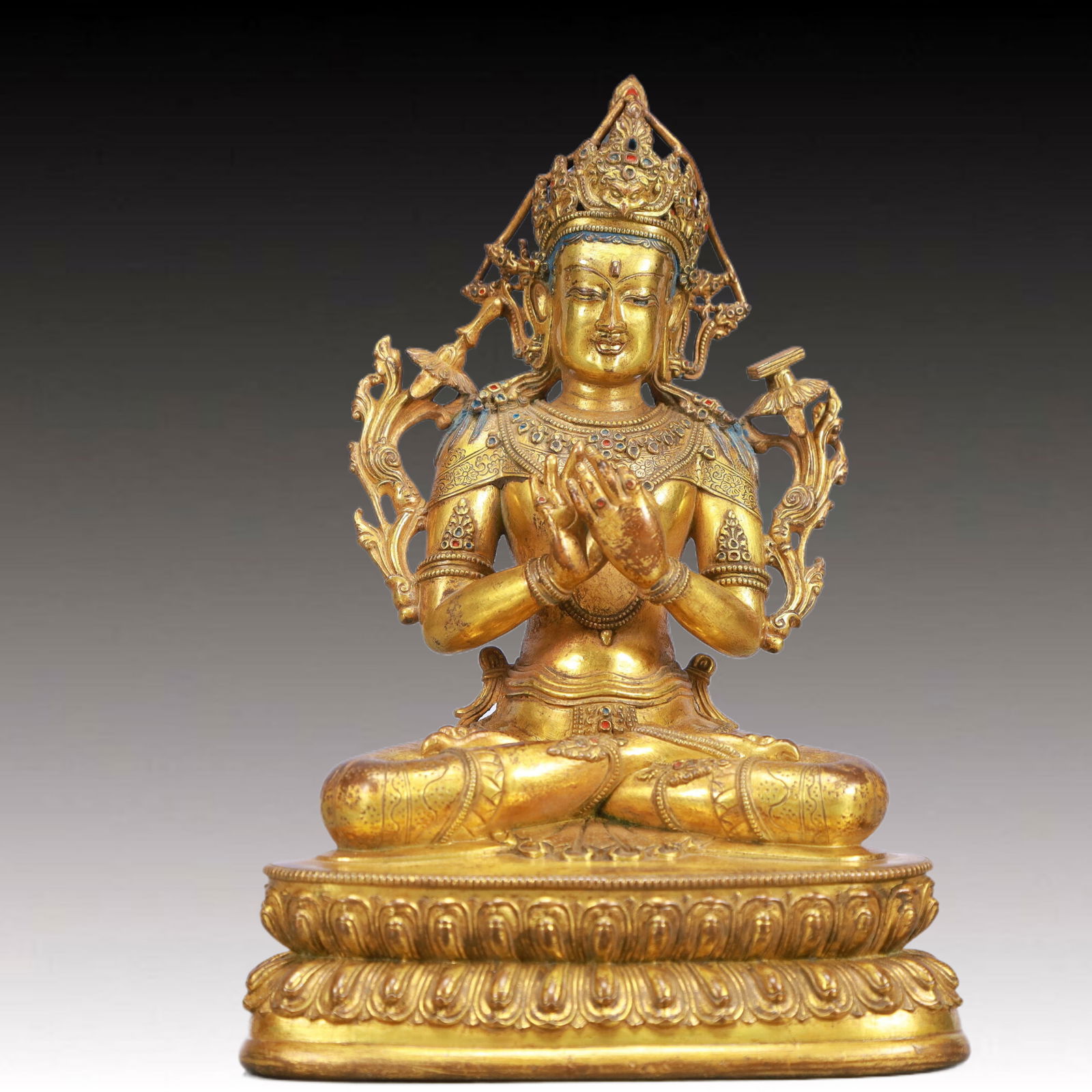 A Solemn Gilt Bronze Statue of Amitayus: A Solemn Gilt Bronze Statue of Amitayus , Qing Dynasty, China, Size:13x9x7.1in, Weight:1150g 铜鎏金无量寿佛像,中国清代