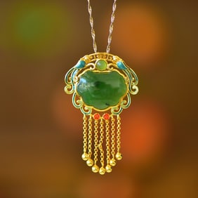 An Exquisite Sterling Silver-Gold Plated Inlaid Jasper Pendant
