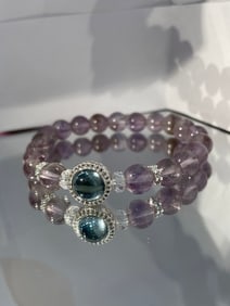 An Exquisite Crystal Bracelet