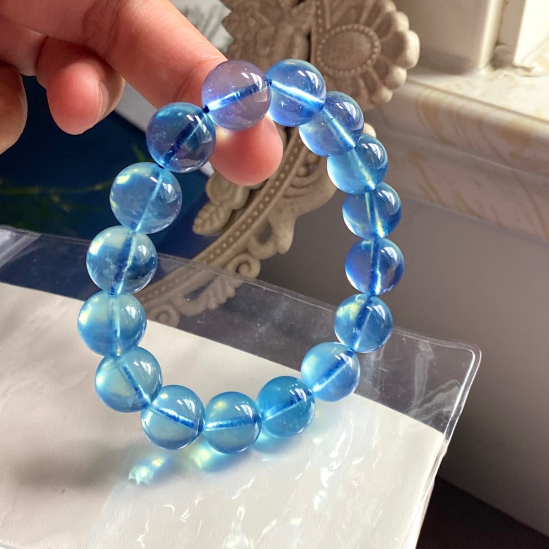 An Exquisite Aquamarine Bracelets - 2