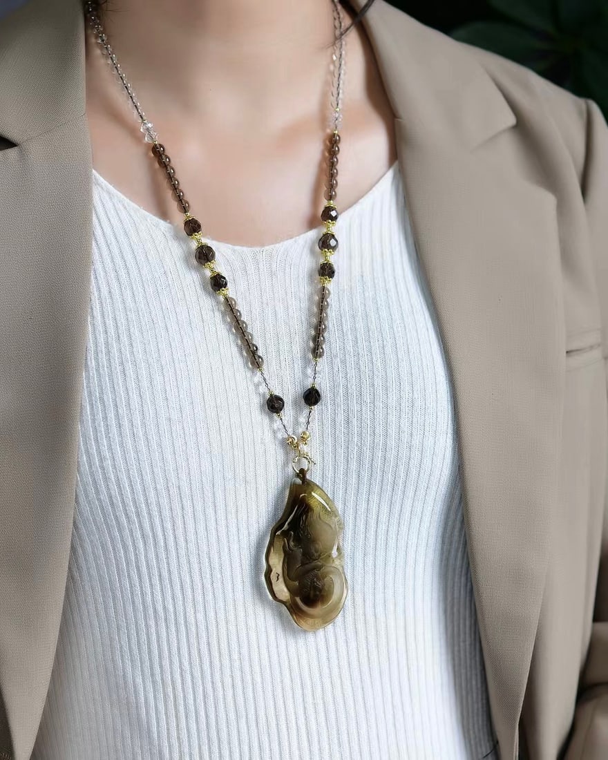 An Exquisite Crystal Monkey Pattern Pendant - 6