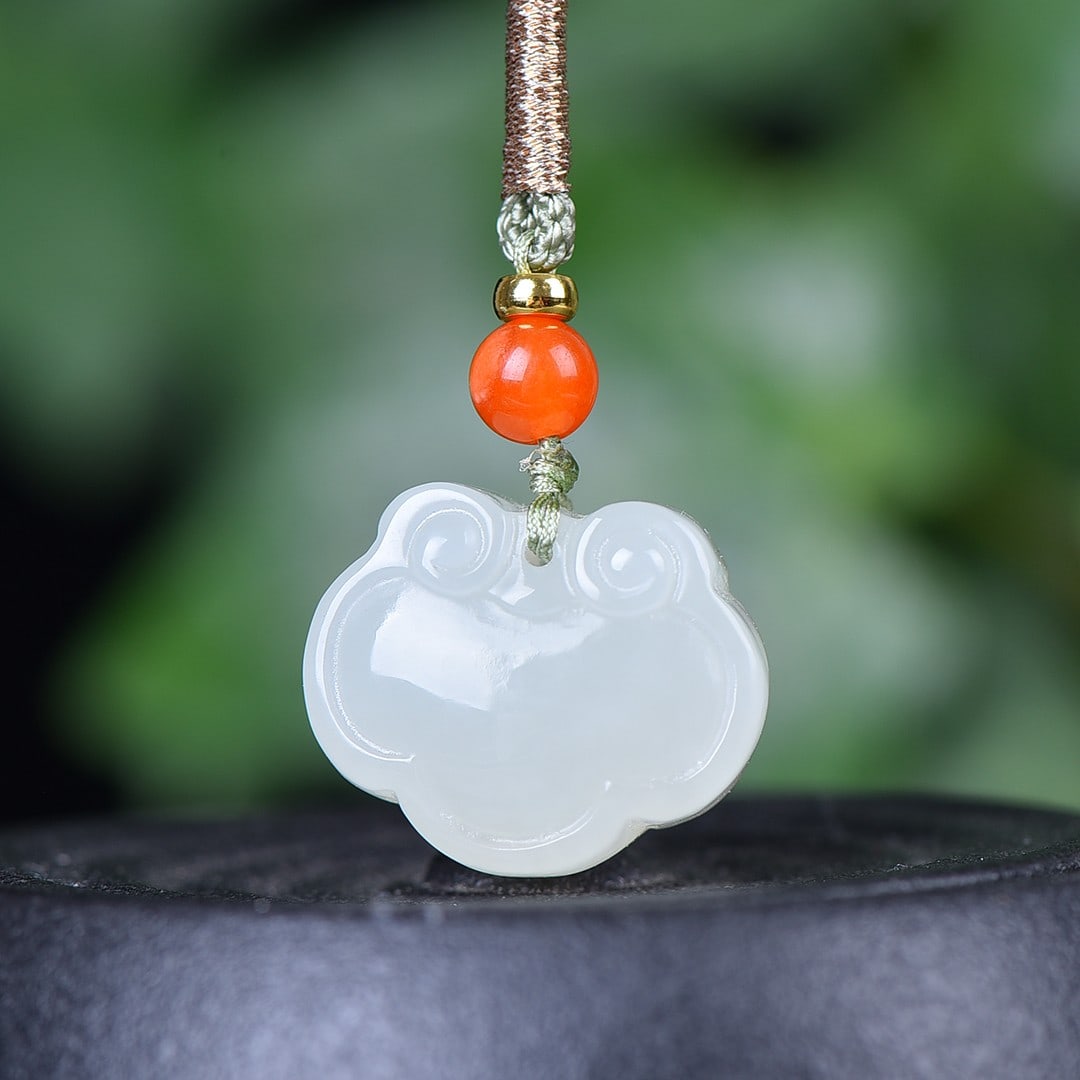 An Exquisite White Jade Pendant: An Exquisite White Jade Pendant,Size:0.7inx0.8in 白玉挂件