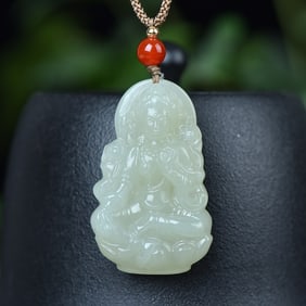 An Exquisite White Jade Statue of Avalokitesvara Pendant