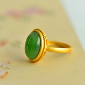 An Exquisite Sterling Silver-Gold Plated Inlaid Jasper Ring
