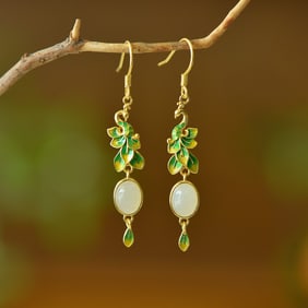 A Pair of Exquisite Sterling Silver Inlaid White Jade Peacock Pattern Earrings