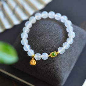 An Exquisite Sterling Silver-Gold Plated Inlaid Agate Bracelets