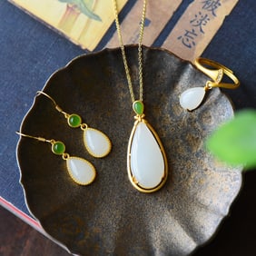 A Set of Fine Sterling Silver-Gold Plated Inlaid White Jade Jewelry,Inlaid Jasper