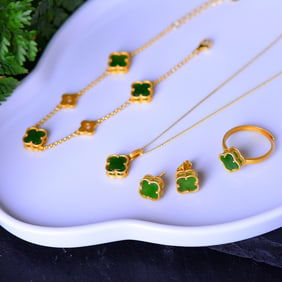 A Set of Fine Sterling Silver-Gold Plated Inlaid Jasper Jewelrys