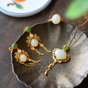 A Set of Fine Sterling Silver-Gold Plated Inlaid White Jade Jewelry,Inlaid Jasper