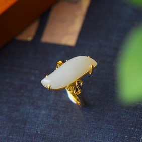 A Pair of Exquisite Sterling Silver Inlaid White Jade Ring