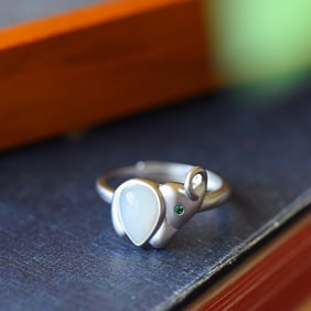 A Pair of Exquisite Sterling Silver Inlaid White Jade Ring