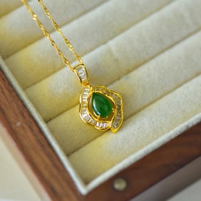 An Exquisite Sterling Silver-Gold Plated Inlaid Jasper Necklace,Inlaid Diamond