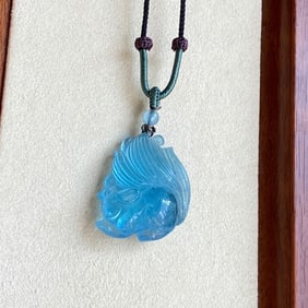 An Exquisite Aquamarine Squirrel Pendant