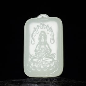 An Exquisite White Jade Statue of Avalokitesvara Pendant
