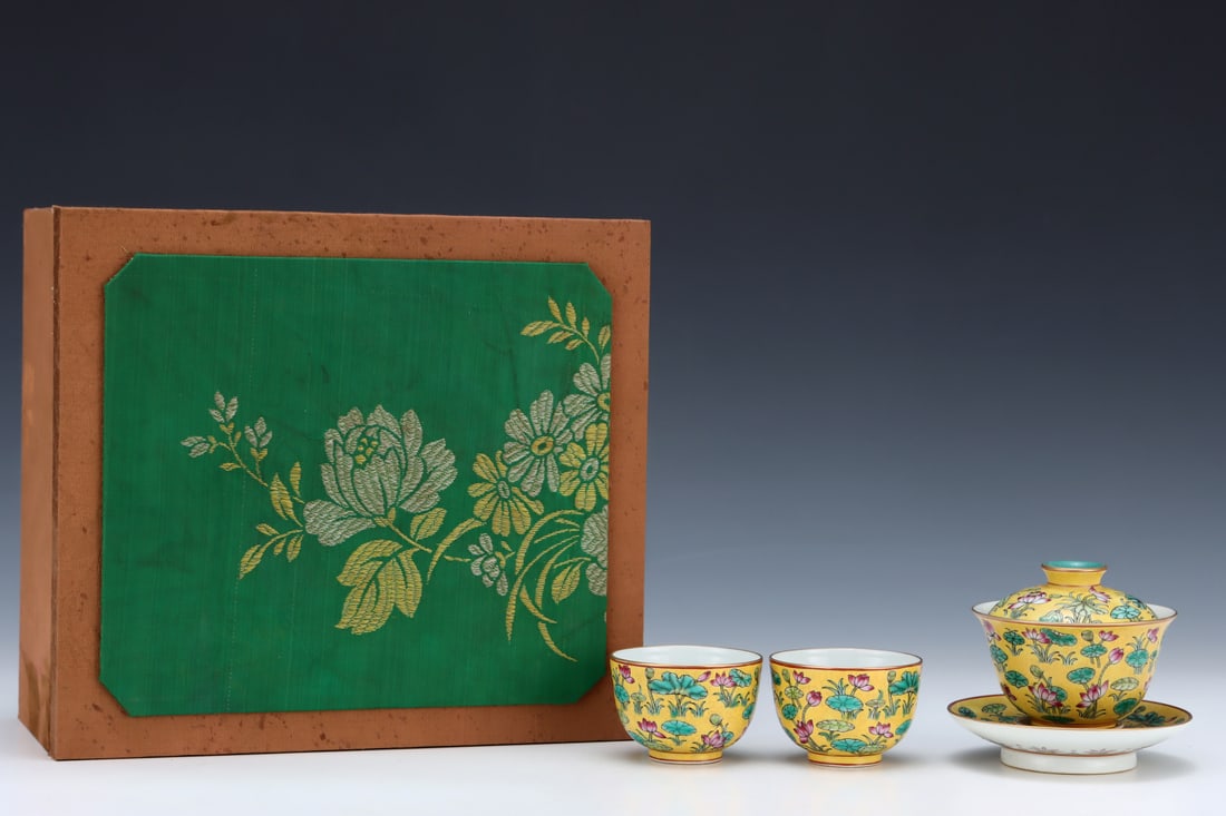 A Set of Fine Enamel Lotus Pattern Bowl with Cover,with Two Cups: A Set of Fine Enamel Lotus Pattern Bowl with Cover,with Two Cups,Qing Dynasty,China,Yongzheng Six-Character Mark,Size:3.9inx4.4in 