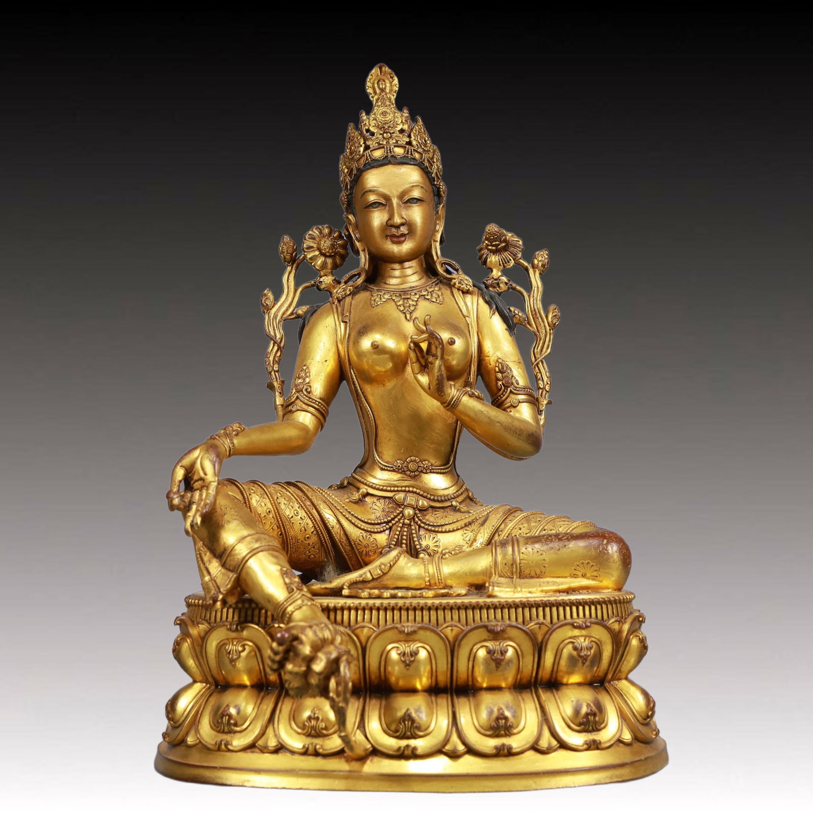 A Solemn Gilt Bronze Statue of Tara: A Solemn Gilt Bronze Statue of Tara, Qing Dynasty, China, Qianlong Mark, Size:7.9inx6.7inx12.6in, Weight:5500g 