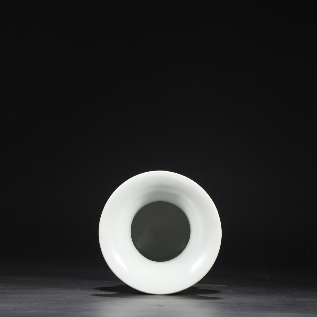 An Exquisite Ruby Red Glazed Jar - 3