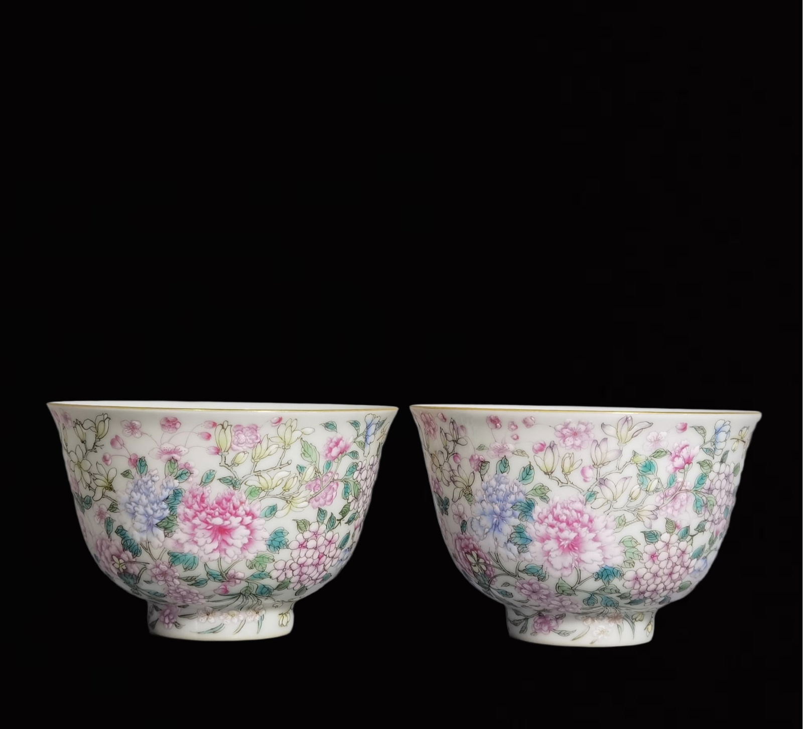 A Pair of Exquisite Famille-Rose Flower Pattern Bowls (1 of 9)