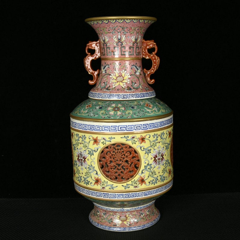 A Huge Enamel Painted Gold Lotus Pattern Double-Ears Vase: A Huge Enamel Painted Gold Lotus Pattern Double-Ears Vase,Qing Dynasty,China,Qianlong Six-Character Mark,Size:19.3inx9.8in 珐琅彩描金缠枝莲纹Ö