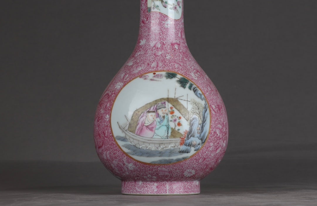 An Exquisite Ruby Red-Glazed Character and Story Pattern Vase - 4