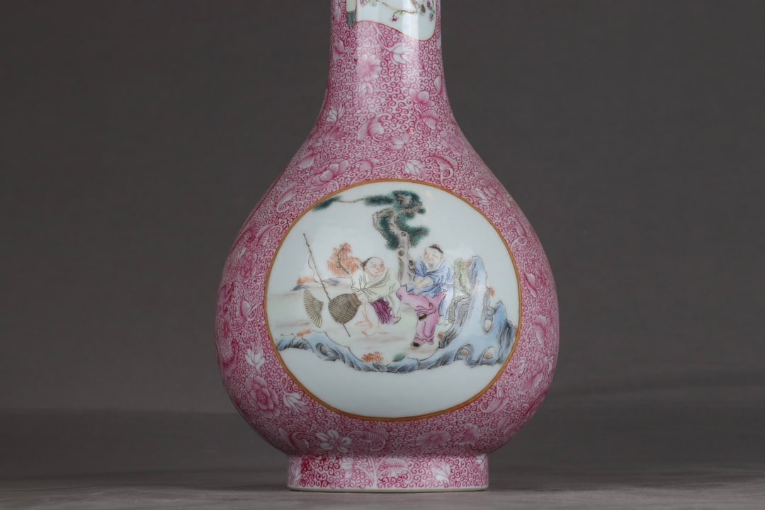An Exquisite Ruby Red-Glazed Character and Story Pattern Vase - 7