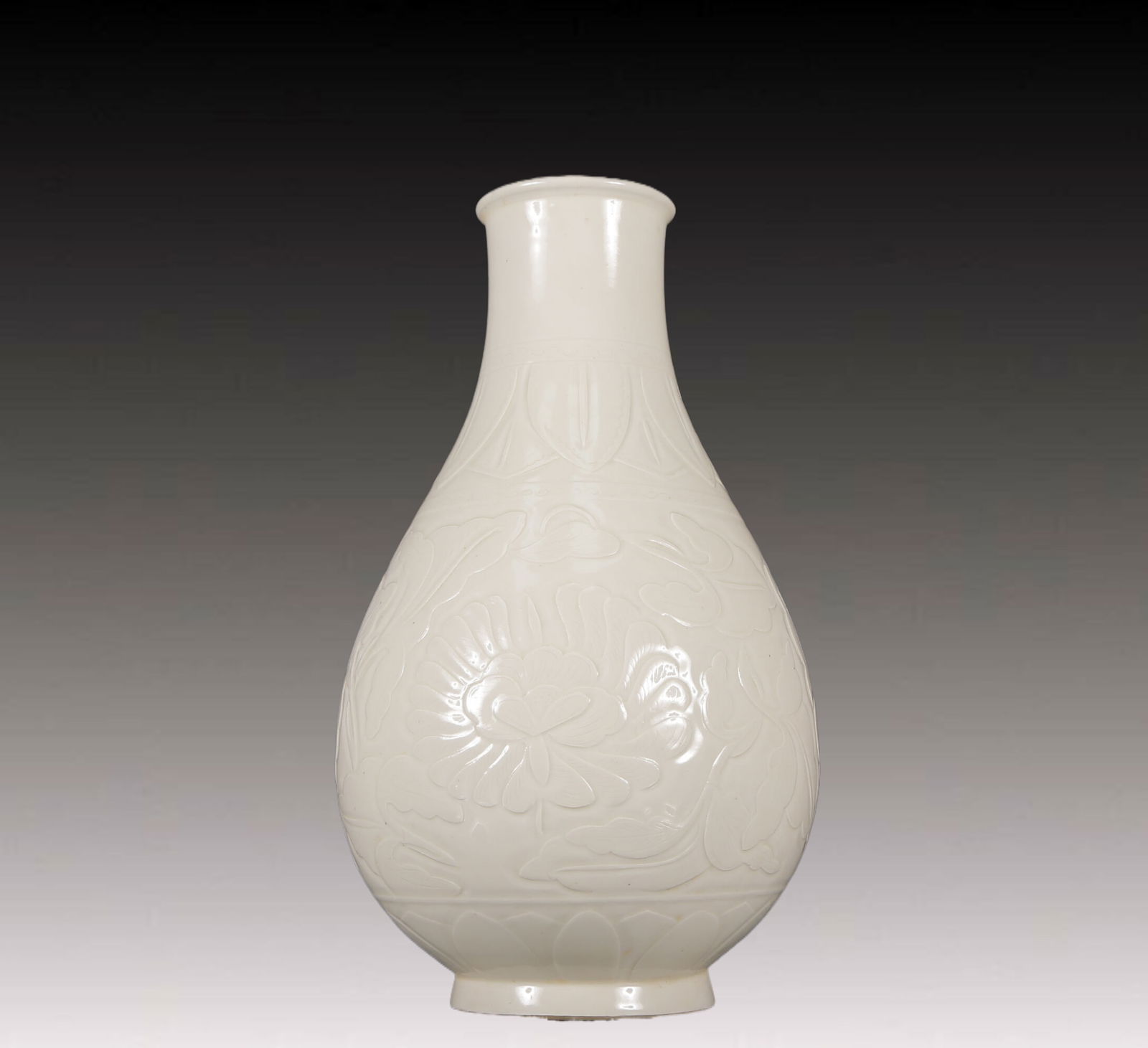 A Rare Ding yao Flower Pattern Vase (1 of 10)