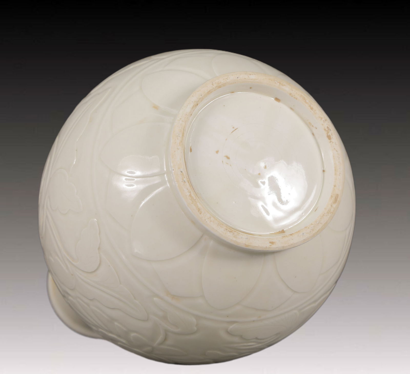 A Rare Ding yao Flower Pattern Vase - 9