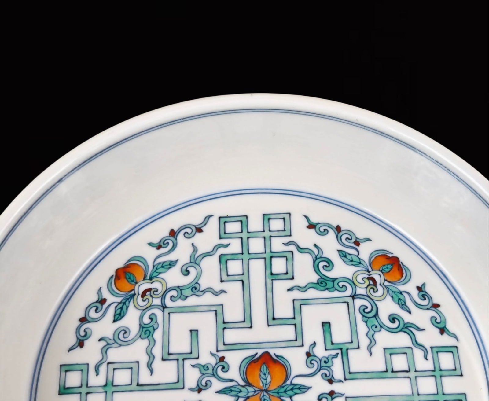 An Exquisite Doucai Flower Pattern Brush Washer - 3