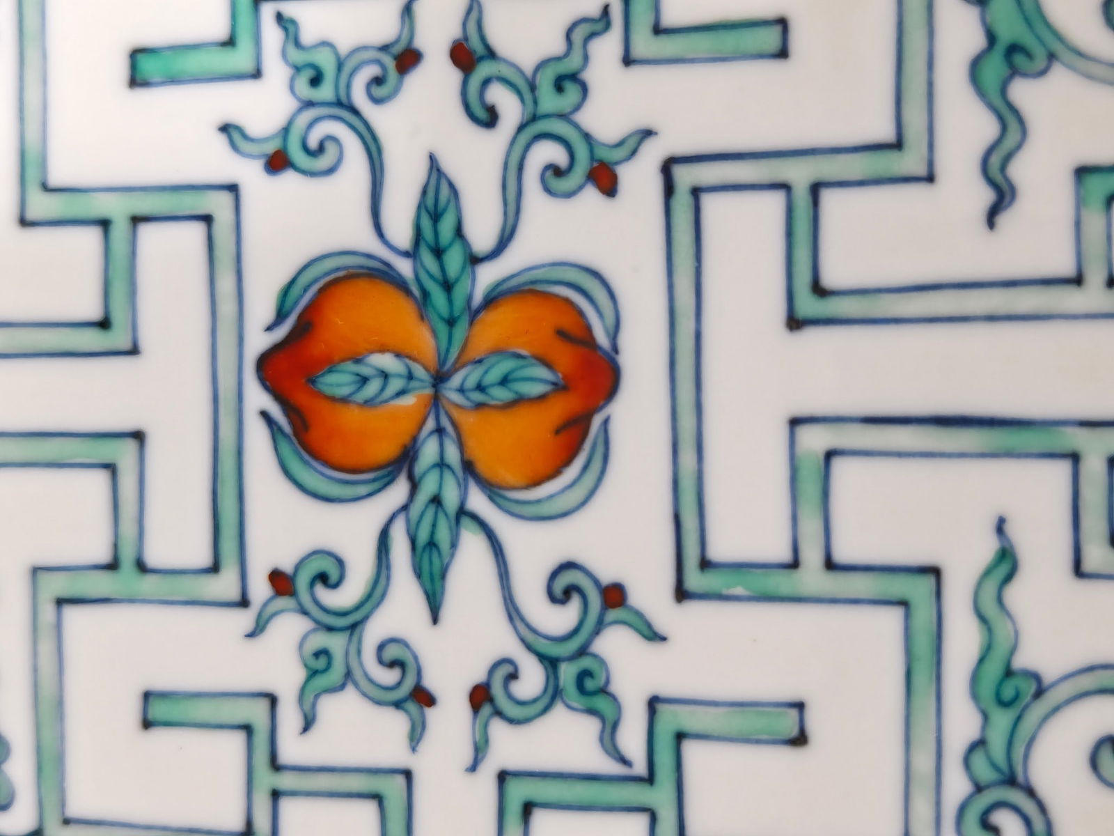 An Exquisite Doucai Flower Pattern Brush Washer - 4