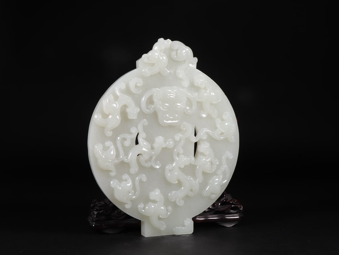 An Exquisite White Jade Chi-Dragon Pattern Jade Pendant,with Auspicious Cloud Pattern Base - 8