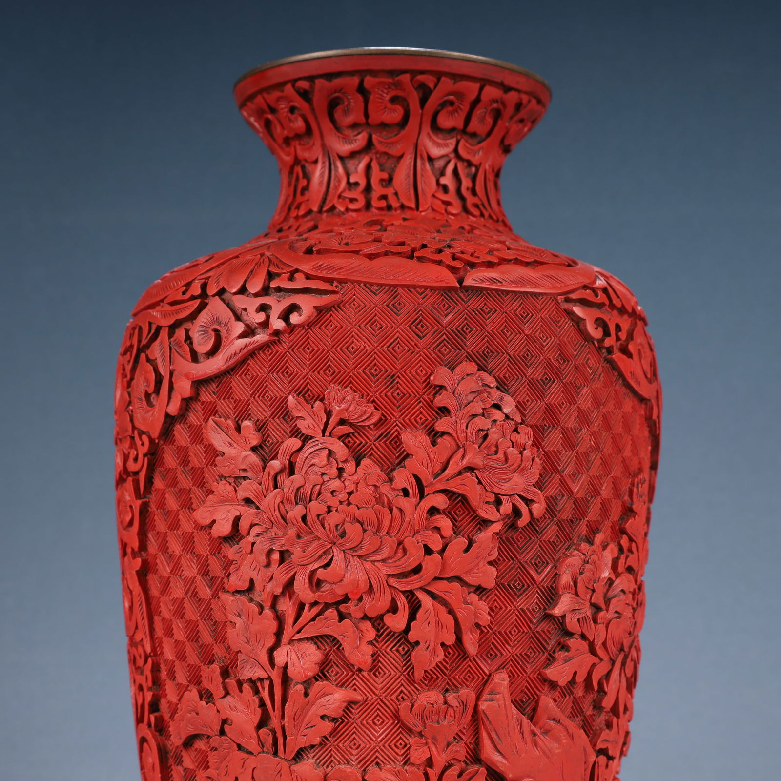 A Rare Carved Red Lacquer Flower and Bird Pattern Vase - 2
