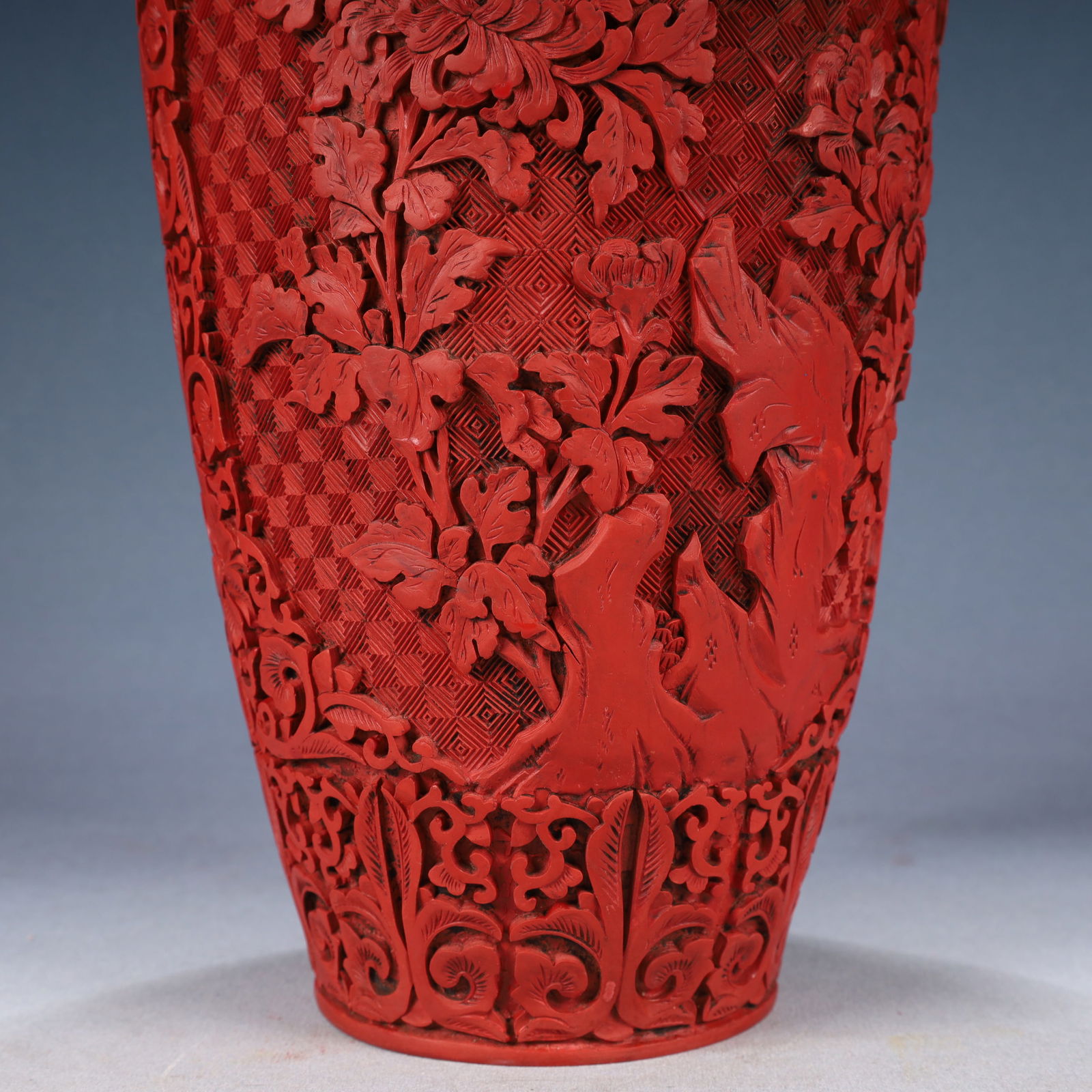 A Rare Carved Red Lacquer Flower and Bird Pattern Vase - 4