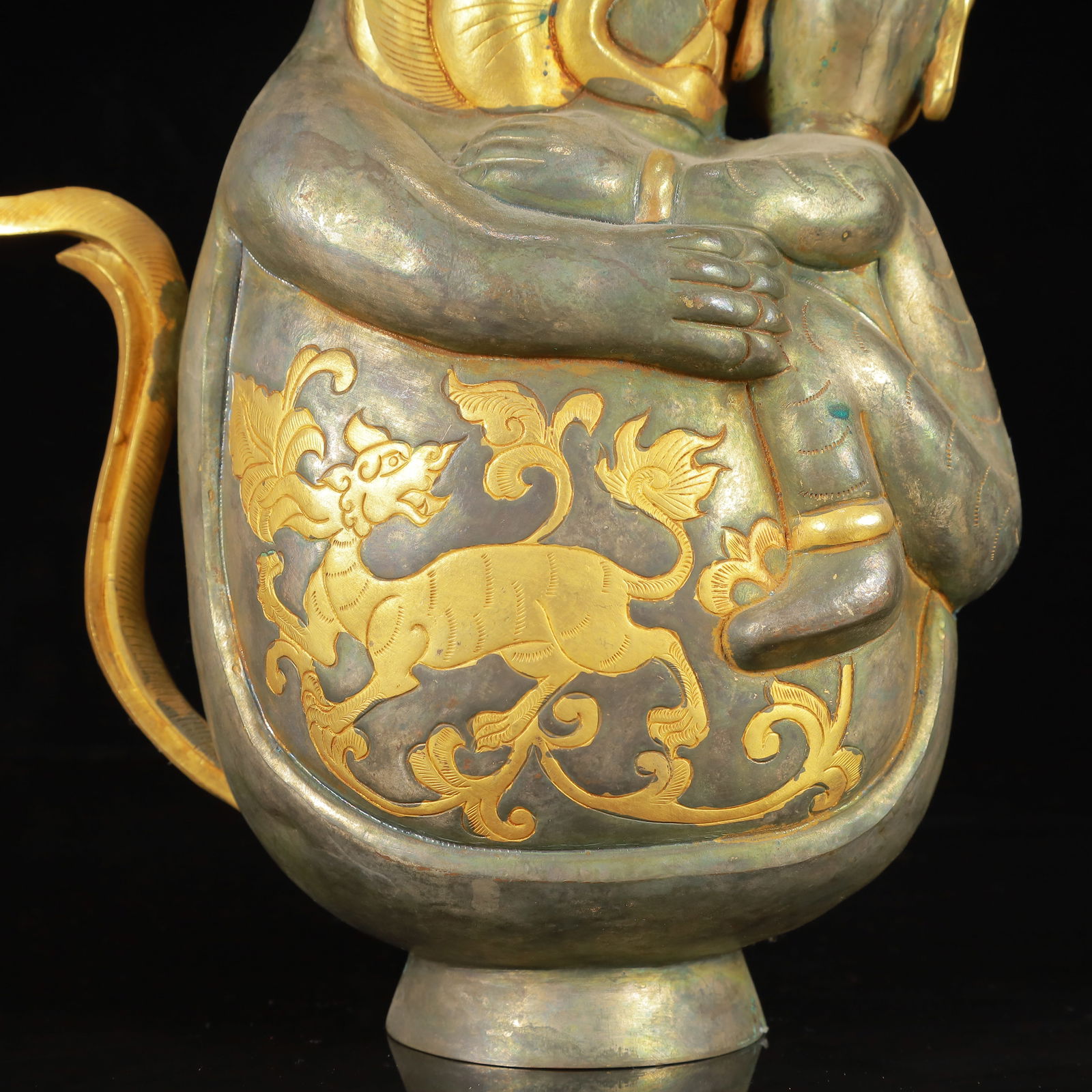 An Exquisite Gilt Silver Auspicious Beast Pattern Figure Pot - 10