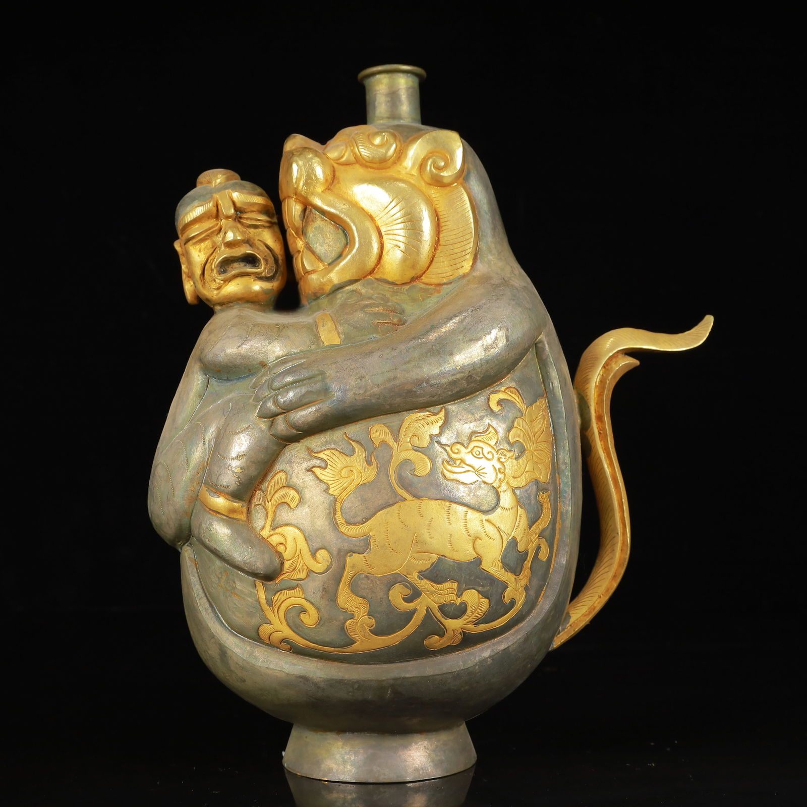 An Exquisite Gilt Silver Auspicious Beast Pattern Figure Pot - 2