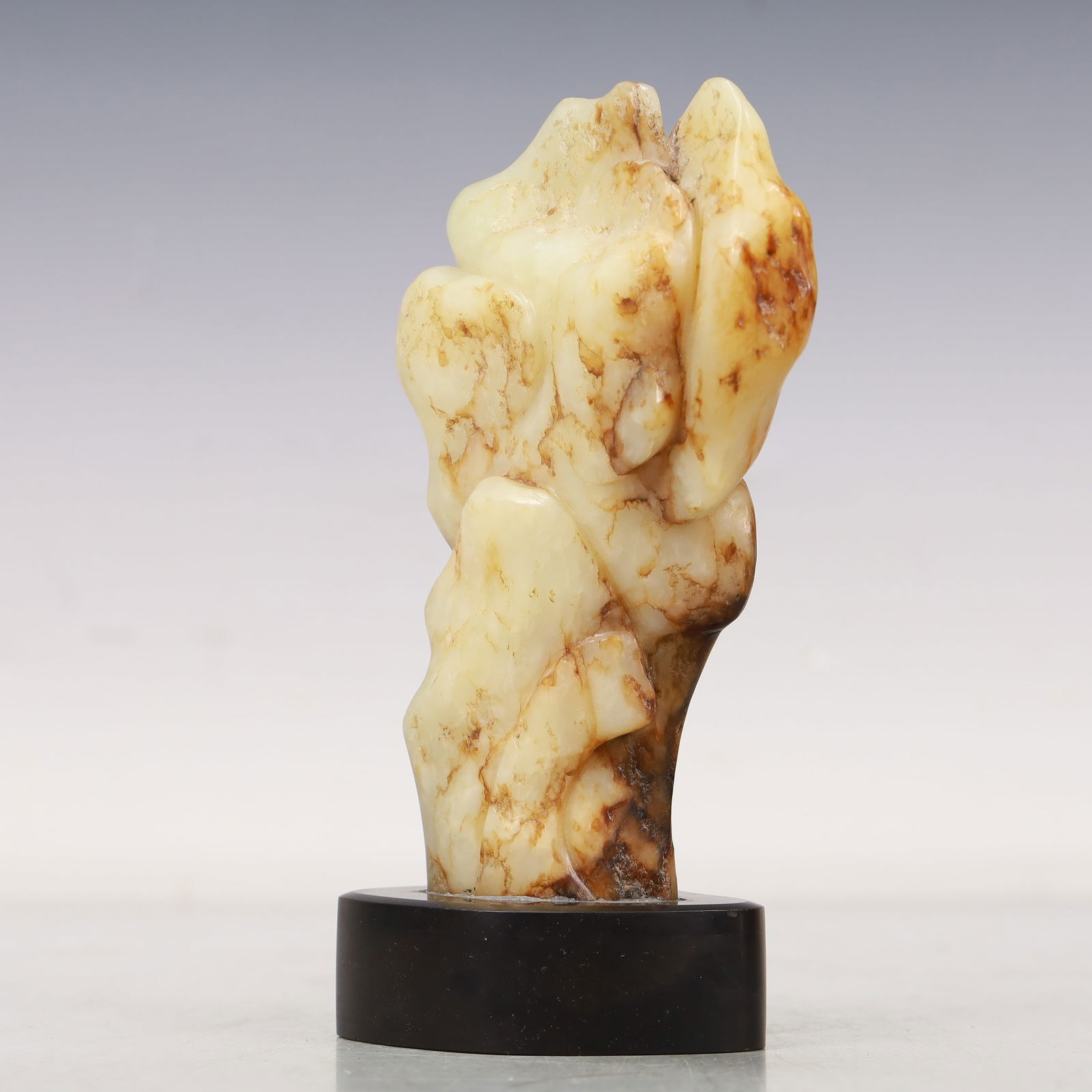 A Superb White Jade Boulder - 4