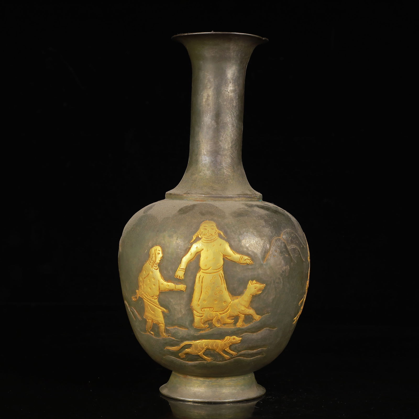 An Exquisite Gilt Silver Figure Pattern Vase - 9