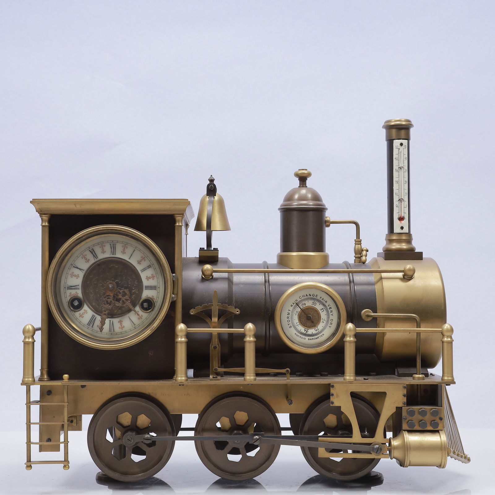 An Exquisite Copper Train Table Clock Ornament - 13