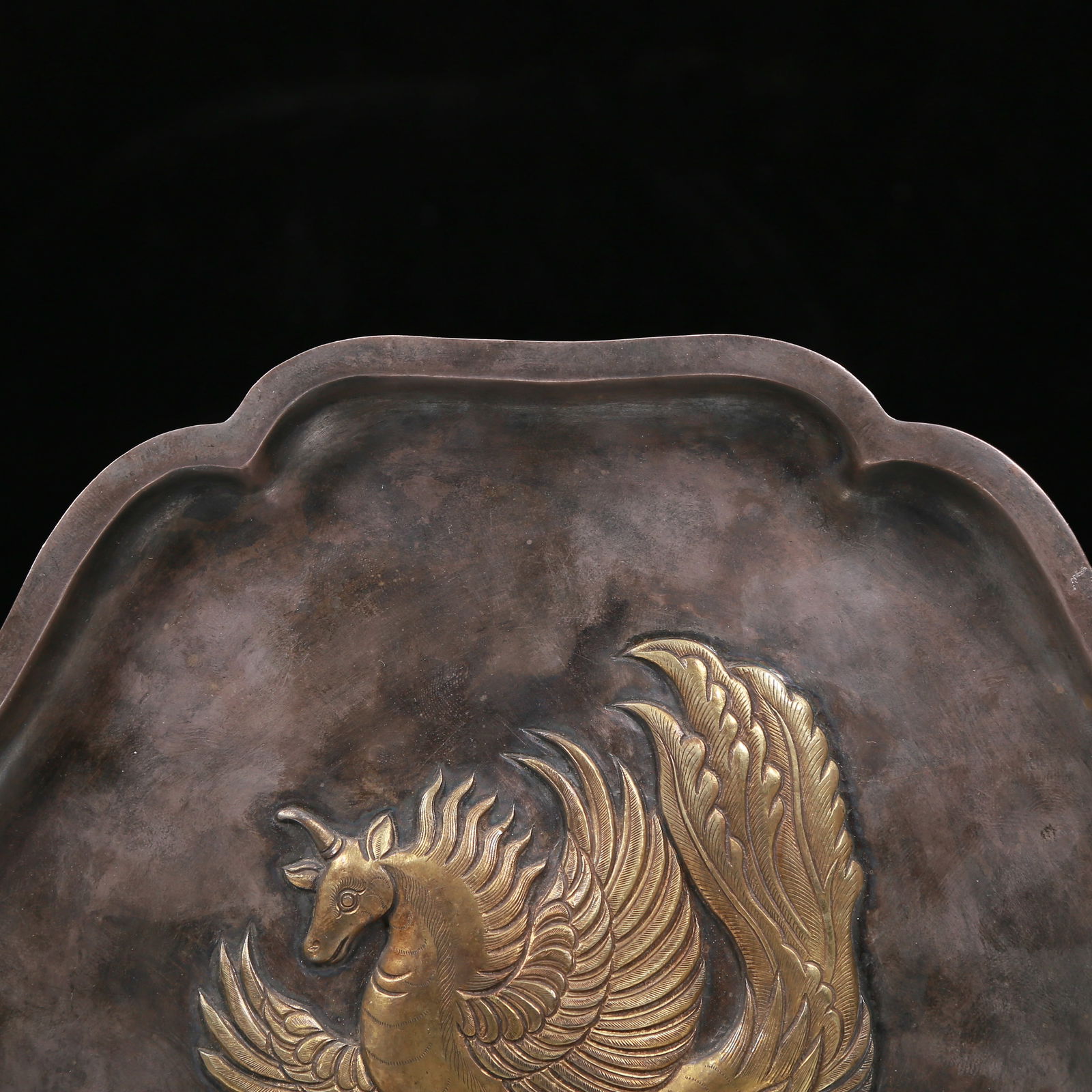 An Exquisite Silver Gilt Auspicious Beast Pattern Plate - 2