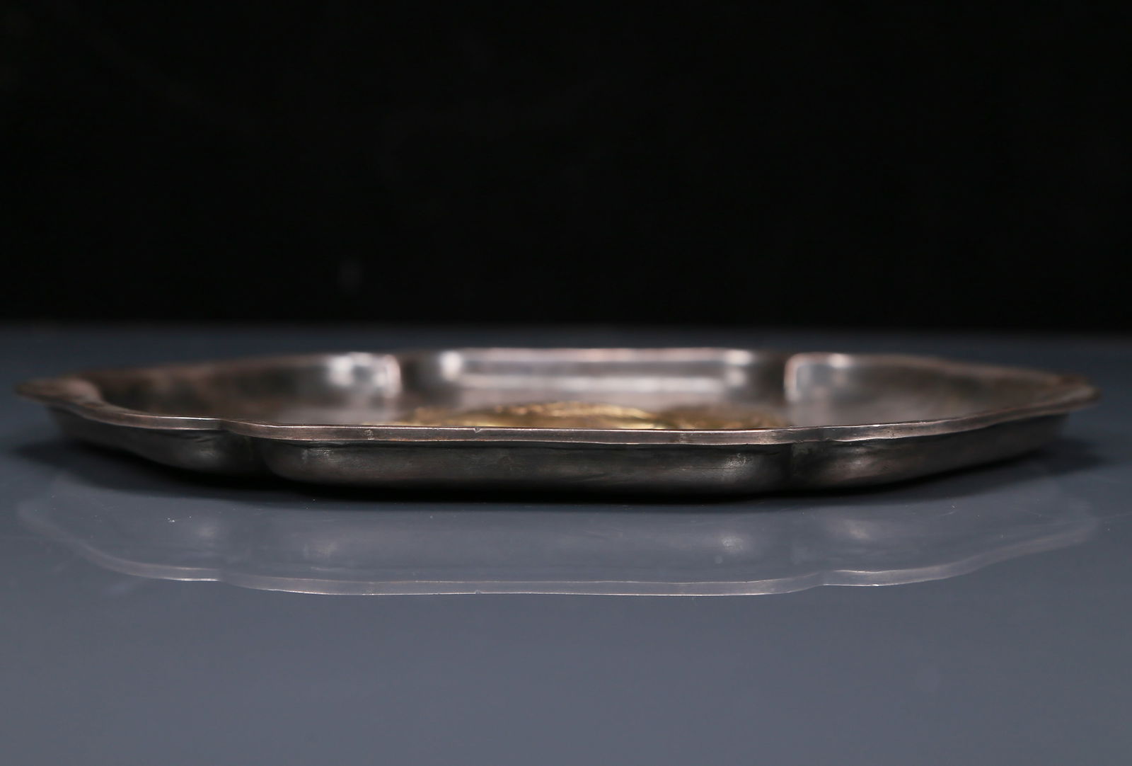 An Exquisite Silver Gilt Auspicious Beast Pattern Plate - 5