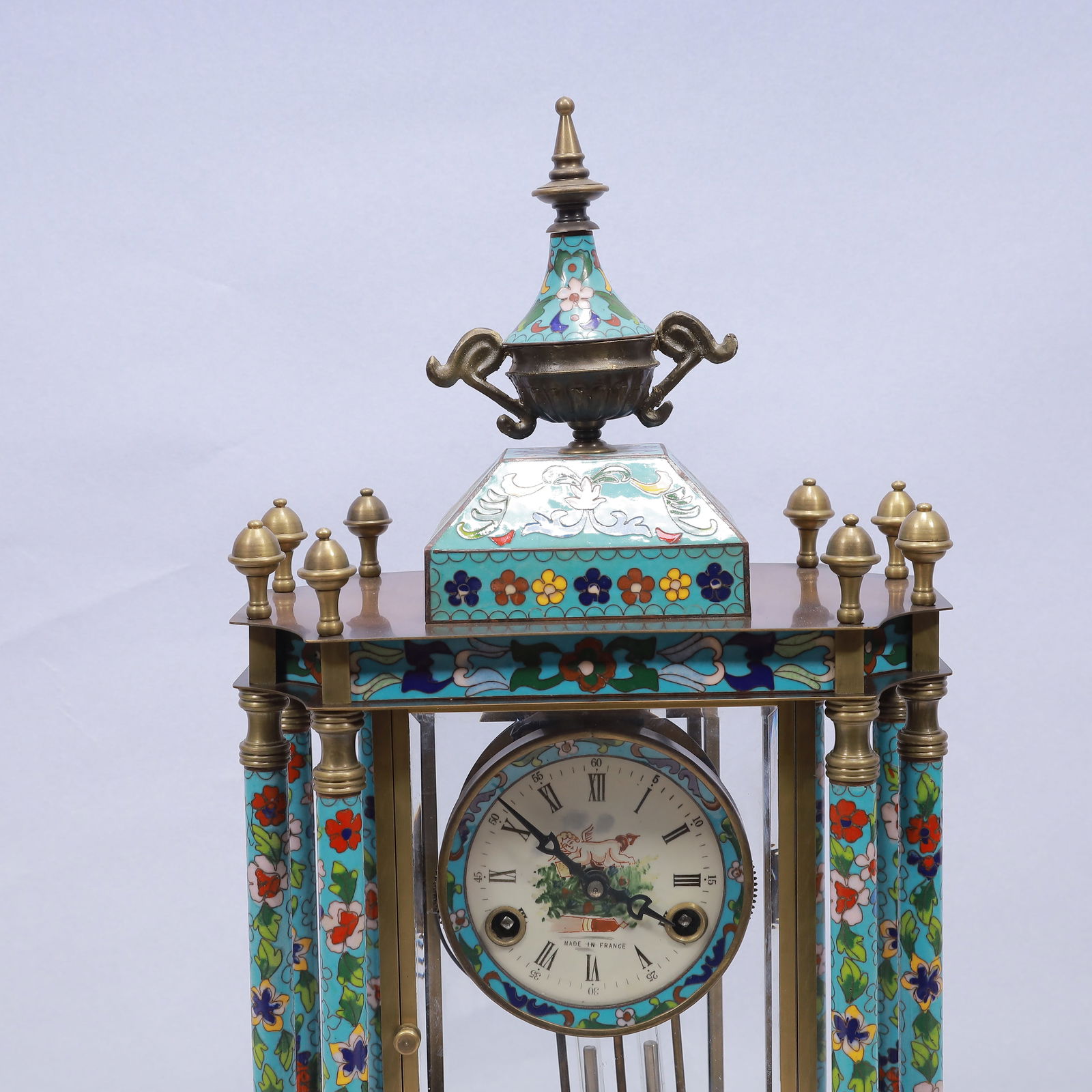 An Exquisite Cloisonne Flower Pattern Table Clock Ornament - 2