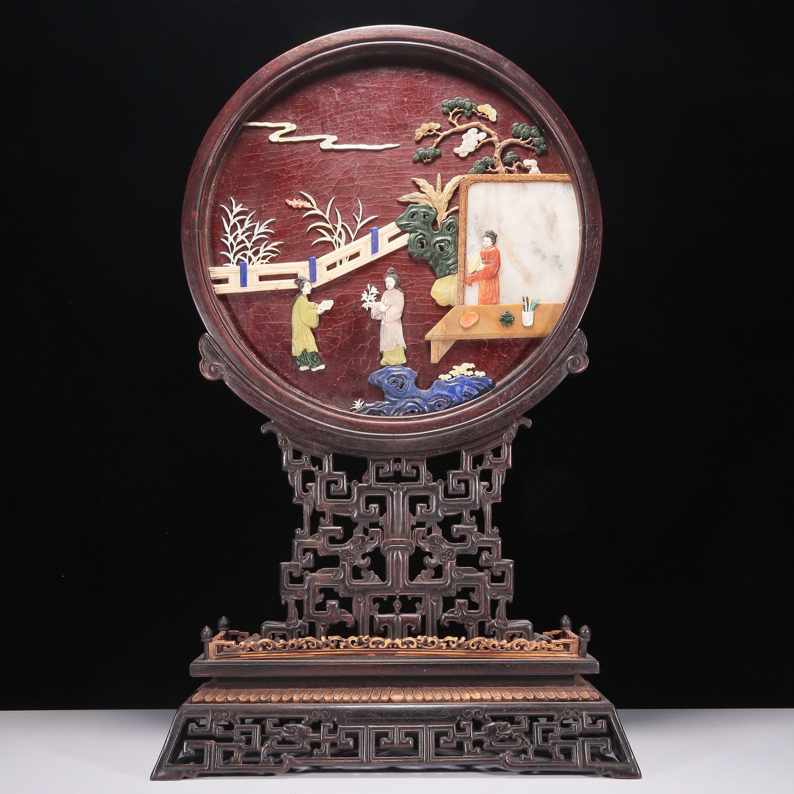 An Exquisite Wood-Lacquered Gem-Inlaid 'Figure' Gilded Table Screen With A Zitanwood Stand (1 of 10)