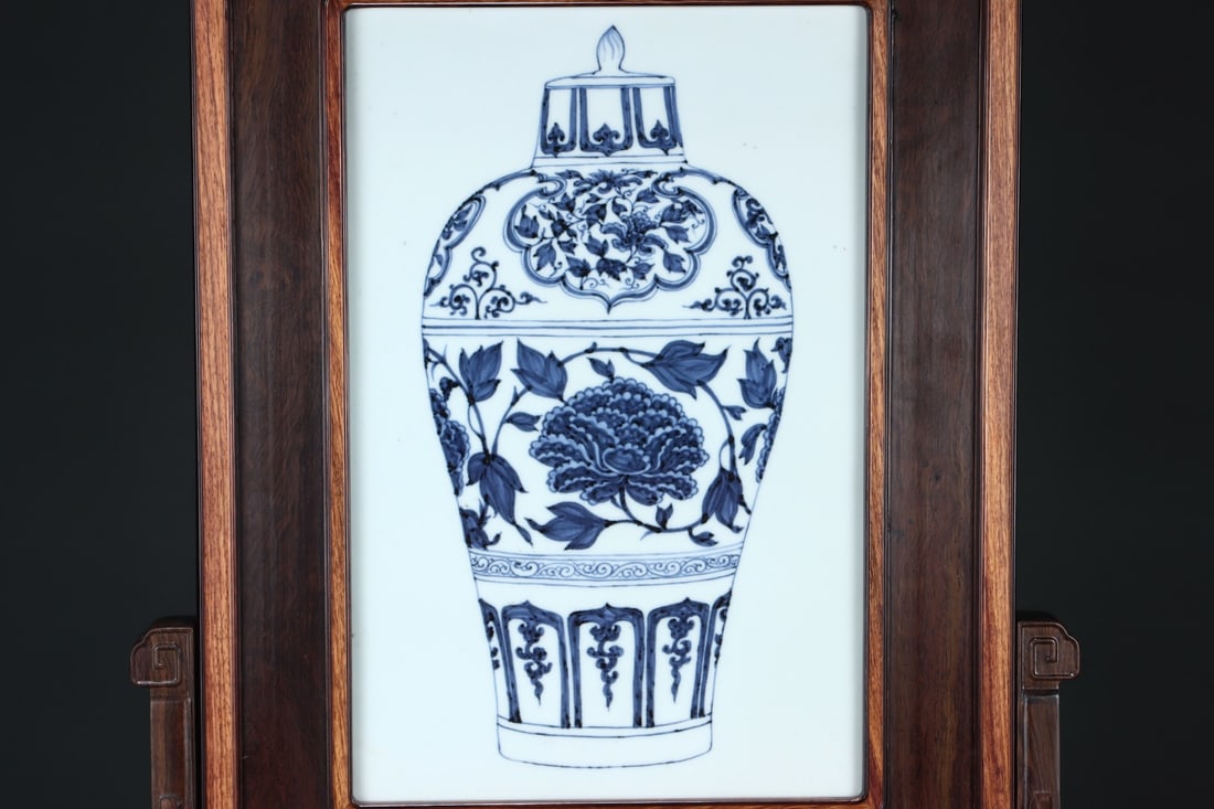 A Huge Blue and White Porcelain Pattern Table Screen - 2