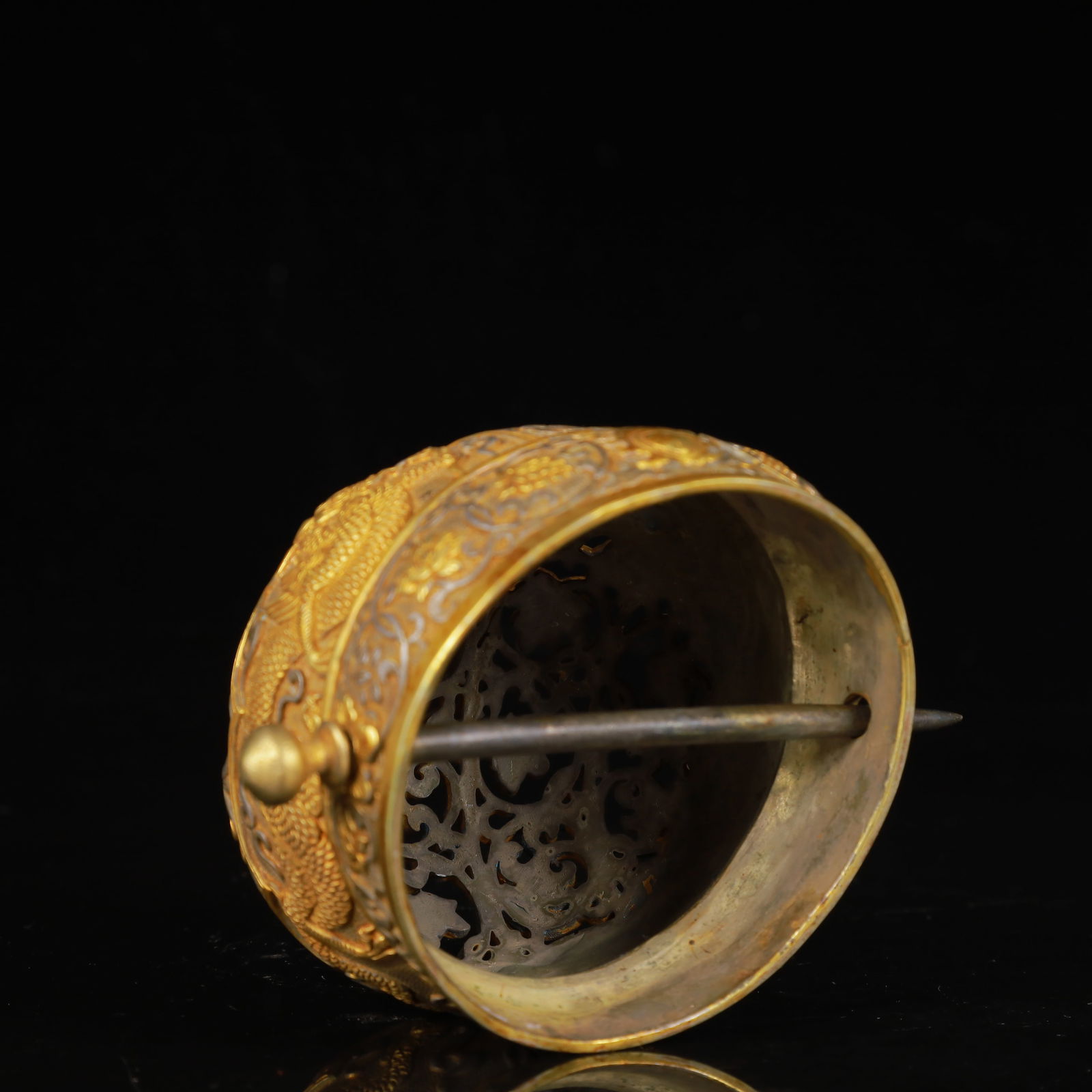 An Exquisite Gilt Silver Dragon Pattern Hat - 8