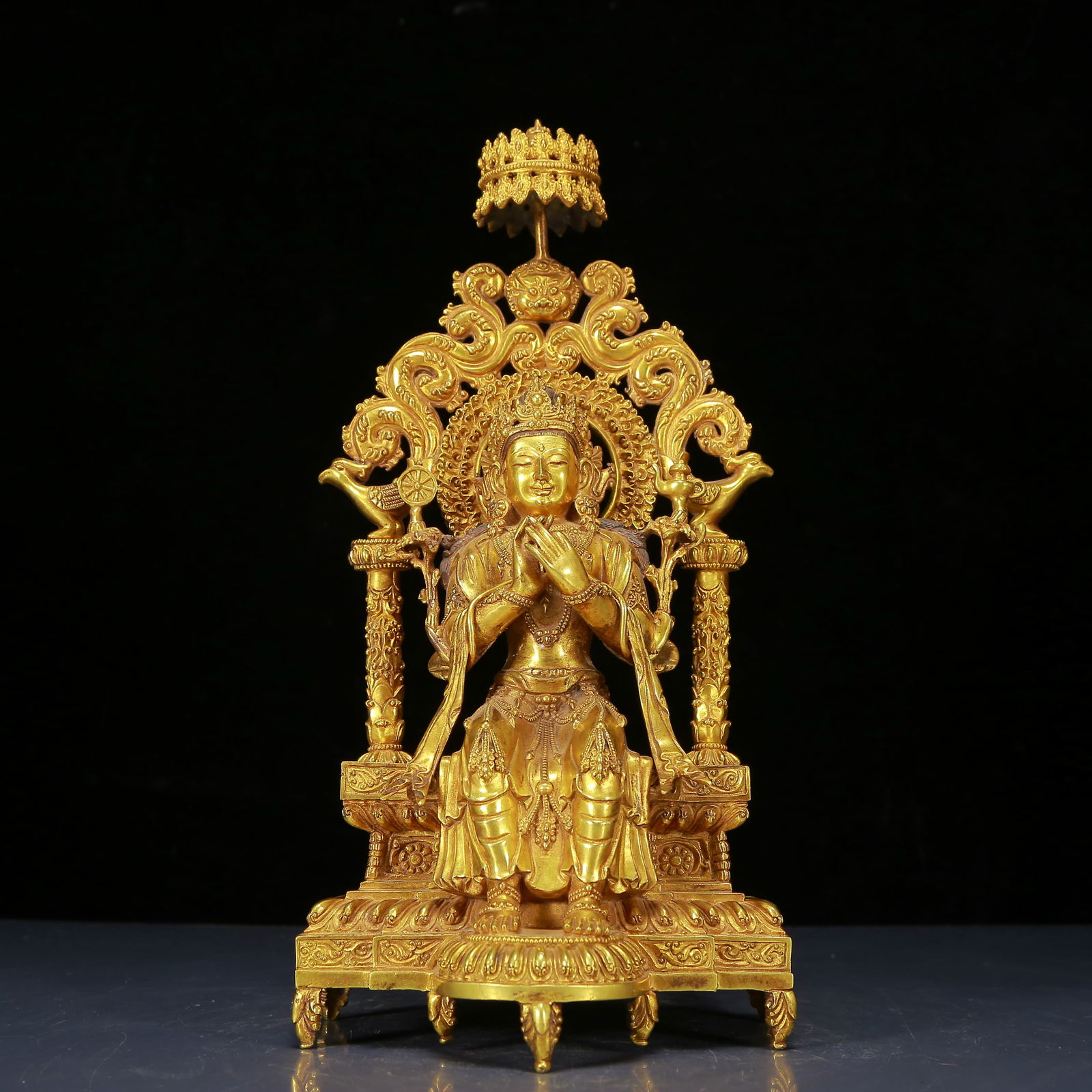 A Solemn Gilt Bronze Statue of Bodhisattva: A Solemn Gilt Bronze Statue of Bodhisattva,Qing Dynasty, China,Size:5.5inx4.3inx11.4in,Weight:2895g 铜鎏金菩萨像，清代