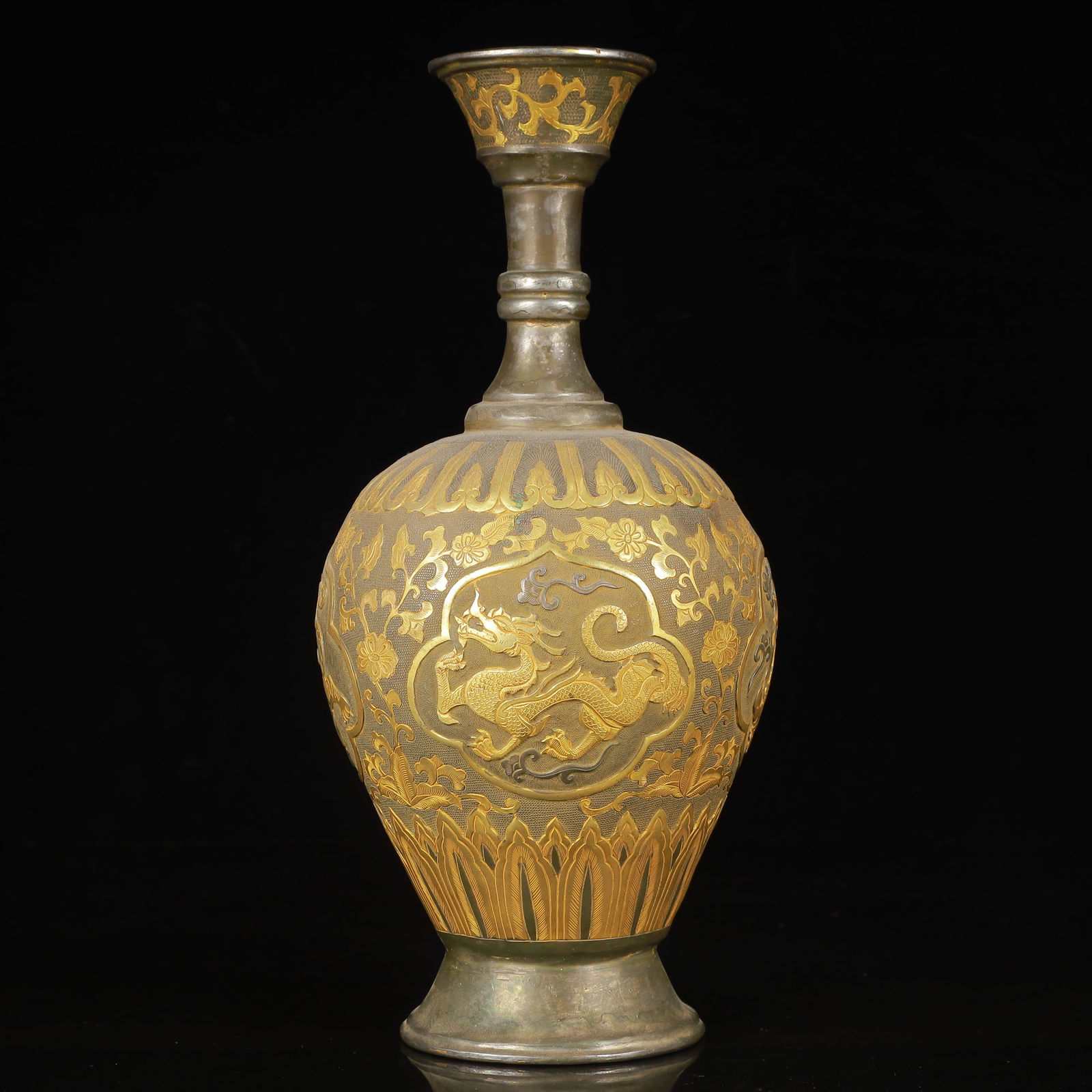 An Exquisite Gilt Silver Auspicious Beast Pattern Vase - 10