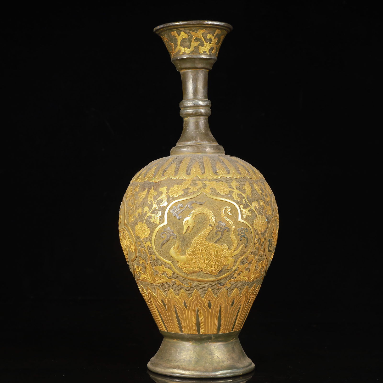 An Exquisite Gilt Silver Auspicious Beast Pattern Vase - 7