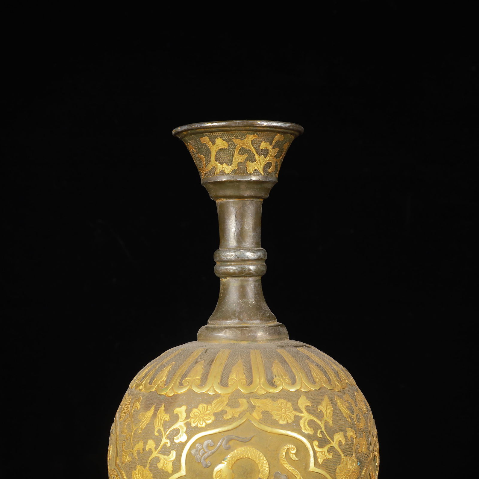 An Exquisite Gilt Silver Auspicious Beast Pattern Vase - 8