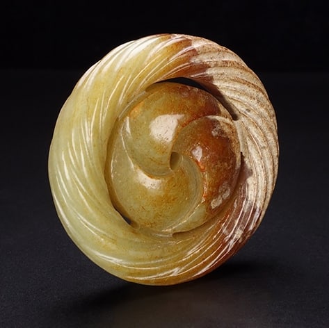 An Exquisite White Jade Pendant - 4