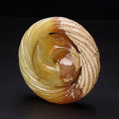 An Exquisite White Jade Pendant - 5