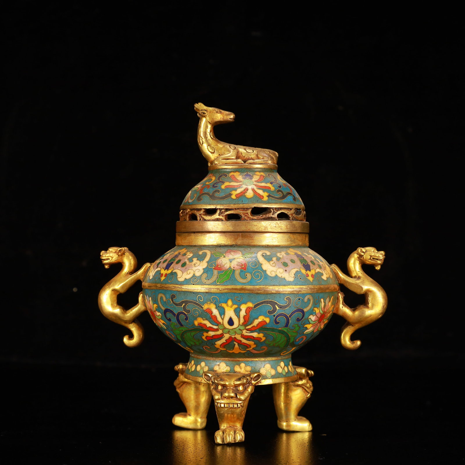 An Exquisite Cloisonne Lotus Pattern Dragon Pattern Beast-Legs Censer (1 of 9)